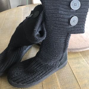 Ugh button slouch boots SZ 8 black